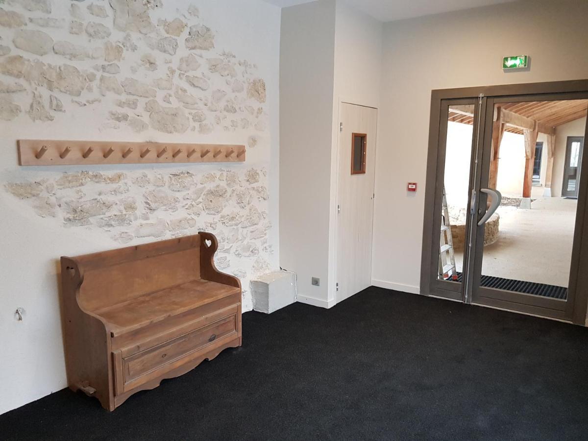 La Pause O Logis Hotel Saint-Laurent-du-Jura Buitenkant foto