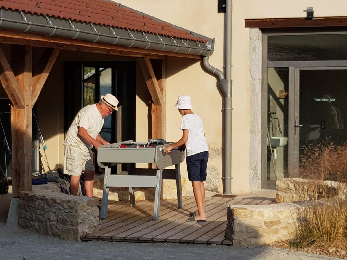 La Pause O Logis Hotel Saint-Laurent-du-Jura Buitenkant foto